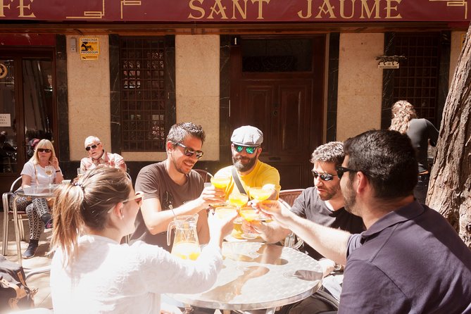 Valencia Tapas and Sightseeing Guided Tour - The Guide: Knowledgeable and Personable