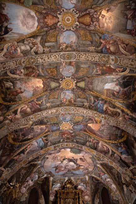 Valencia: The Light of Saint Nicholas - "The Light of Saint Nicholas" Videomapping: A Spectacular Visual Show