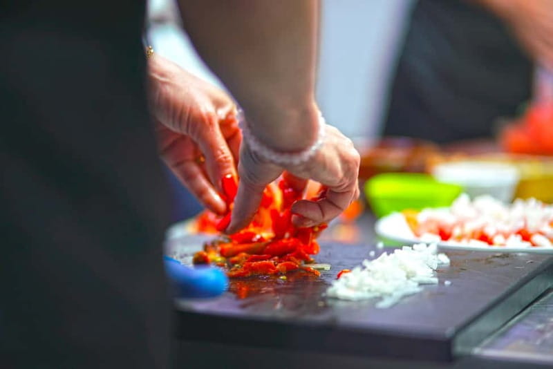 Valencia: Traditional Paella Cooking Class and Dinner - Enjoy a 3-Course Meal with Your Homemade Paella