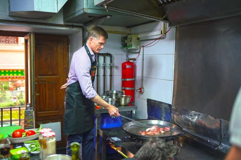 Valencia: Traditional Paella Cooking Class and Dinner - What Past Participants Say About the Class