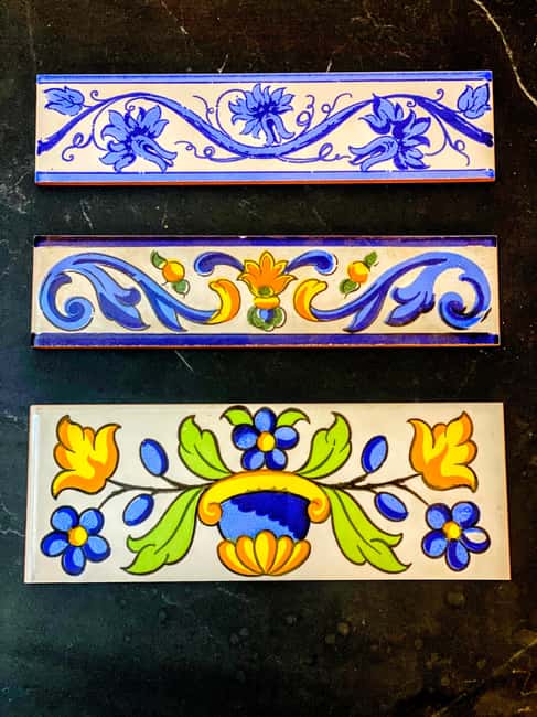 Valencia: Traditional Tile Painting with Local Artist - Key Points