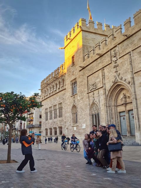 Valencia Treasure Hunt: Uncover the City's Secrets - Exploring Valencia’s Historic Streets and Landmarks