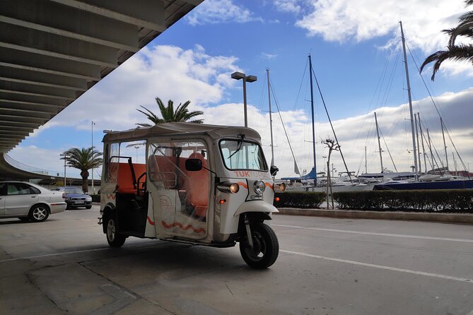 Valencia: Tuk Tuk Modern Tour - Visiting Estadi de Mestalla and Ruzafa Market