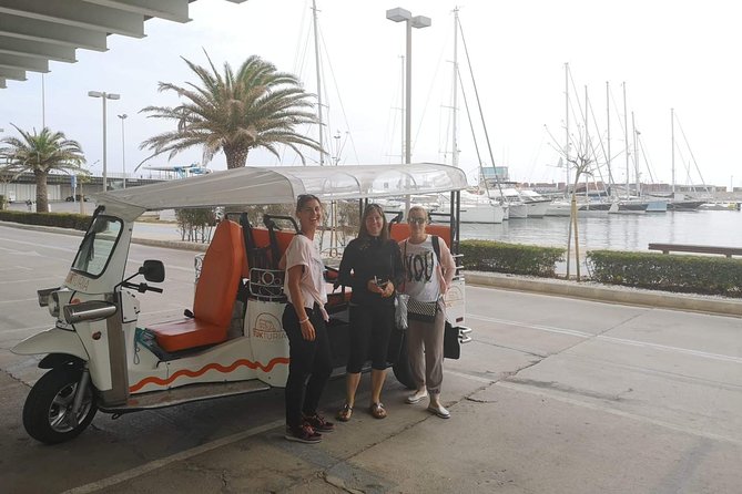 Valencia: Tuk Tuk Modern Tour - Practical Details: Meeting Point and Booking