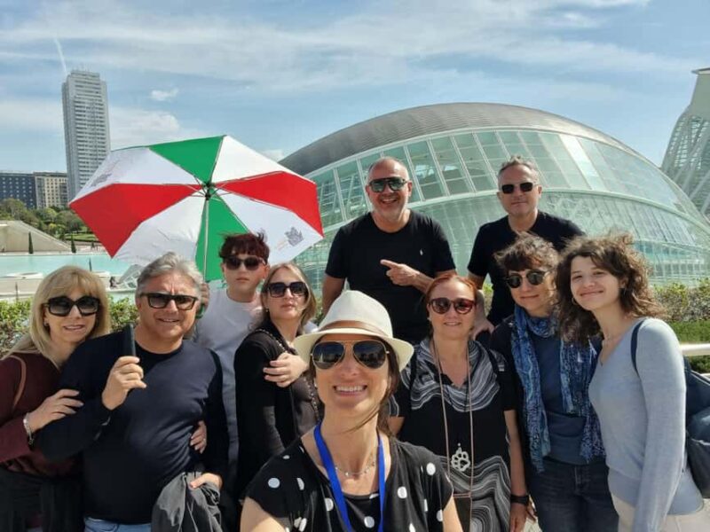 Valencia: Walking tour of the City of Arts and Sciences in Italian - The Experience of a Fully Exterior Tour