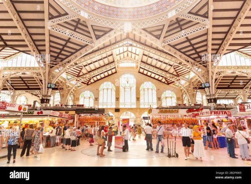 Valencia: Walking Tour of the Medieval City Center - Accessibility and Language Options