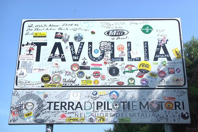 Valentino Rossi round trip to Tavullia from Rome Private day Tour - Lunch at LOsteria Tavullia: Tasting Authentic Italian Cuisine