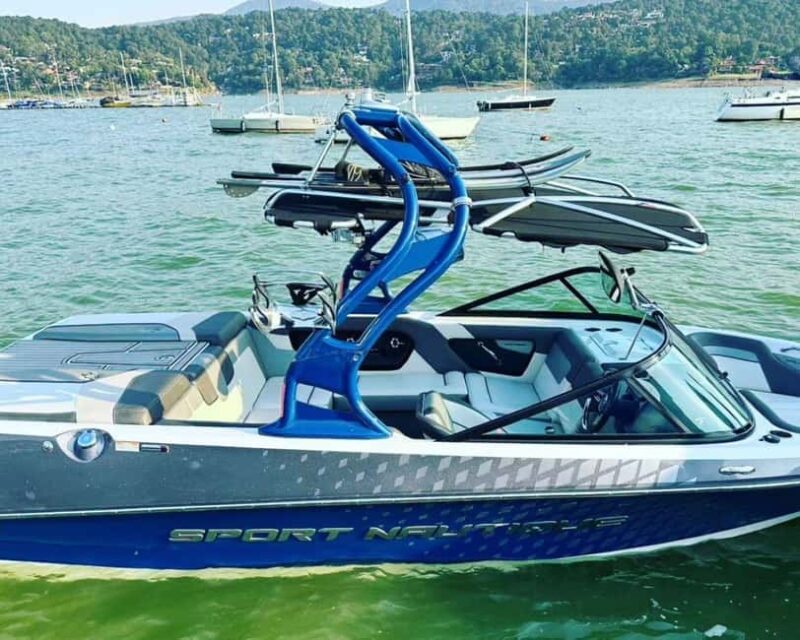 Valle de Bravo: Ski Boat Rentals - Valle de Bravo Lake Water Sports: An All-in-One Rental Experience