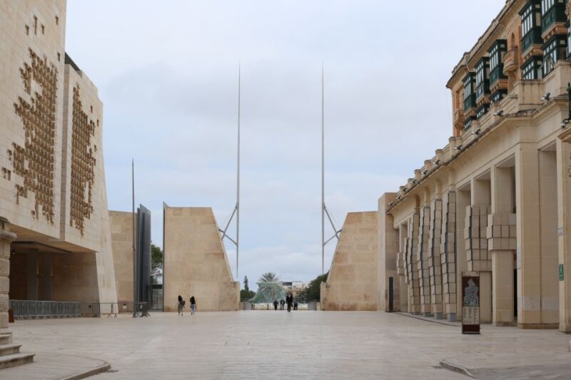 Valletta: Guided City Walking Tour - Behind-the-Scenes Stories and Interesting Facts