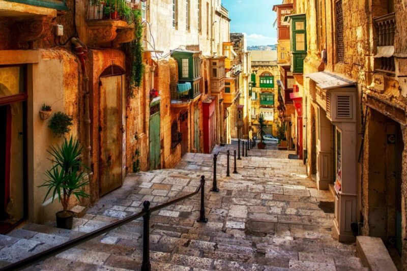 Valletta Private Guided Tour In English, French or Italian - Comparing This Tour to Other Valletta Experiences