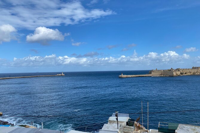 Valletta Private Walking Tour - Visiting the New Parliament and Pjazza Teatru Rjal