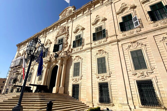Valletta Private Walking Tour - Exploring Key Palaces and Museums