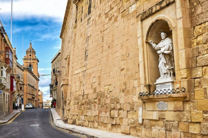 Valletta: Self-Guided Historical Walking Tour (Audio Guide) - Valletta’s UNESCO World Heritage Status and Its Main Attractions