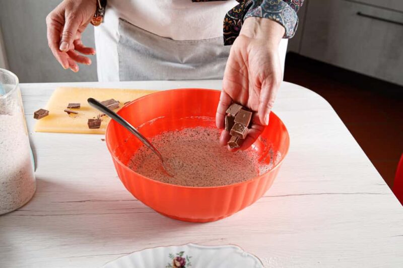 Valtellina: "Pizzoccheri" cooking class and the story behind them - Indulging in Apple Fritters and Coffee Tradition