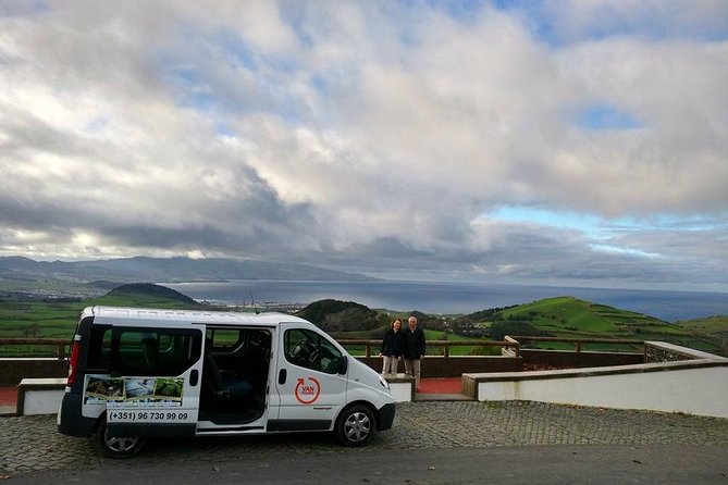 Van  Laketour  Furnas  Full Day/ with lunch (Shared) - Visiting Gorreana Tea Plantation and Sample Tastings
