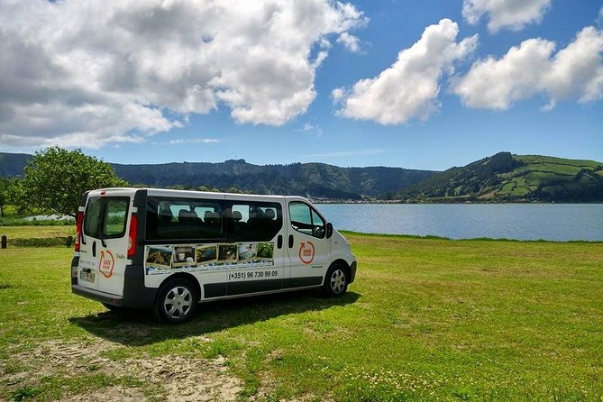 Van Laketour Sete Cidades / Lagoa do Fogo Full Day w/lunch (Shared) - Key Points