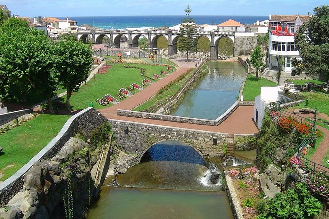 Van Tour Lagoa do Fogo - Discovering Ribeira Grande’s Architectural Charm