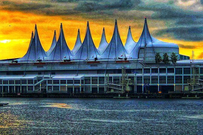 Vancouver 7 hours Airport Layover (MAKE THE MOST) CityTour Private - Wrapping Up at Yaletown, David Lam Park, and the Vancouver Lookout