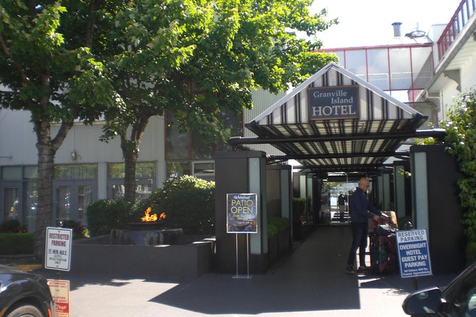 Vancouver City Finest plus Mountain Adventure (Full day Private Tour) - Experiencing the Capilano Suspension Bridge Park