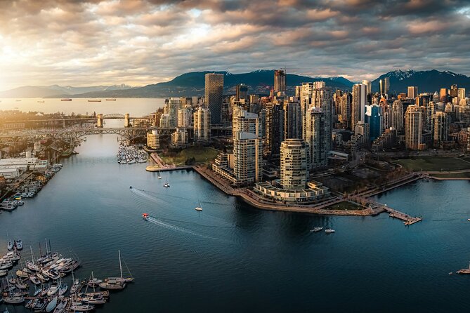 Vancouver City Sights and Highlights Tour Small Group 12 Max - Explore Vancouver’s Best Sights in a Small Group Setting