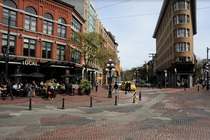 Vancouver Food Tour with 6 Tastings of Sushi, Poutine, Chocolate - The Balance of Food and Cultural Stories