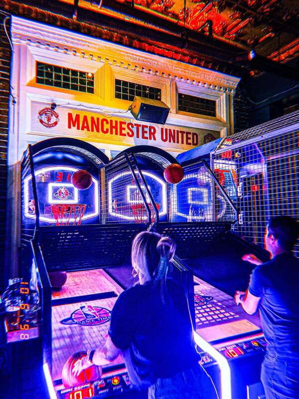 Vancouver: Gastown Pub Crawl - Engaging Activities and Unique Challenges