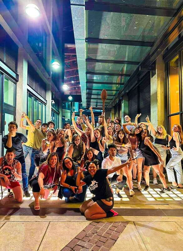 Vancouver: Gastown Pub Crawl - Who Will Enjoy This Night Out?