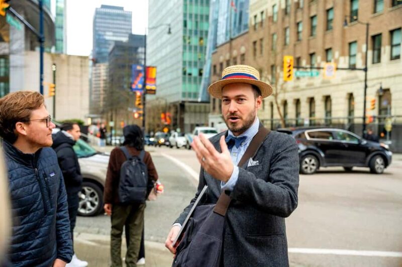 Vancouver: Holiday History and Hot Chocolate Tour - The Secrets of the Hotel Vancouver