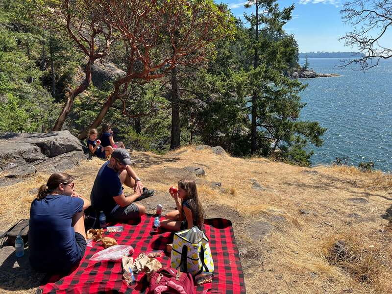 Vancouver: Lighthouse Park Hike - Picnic Lunch in the Heart of Nature