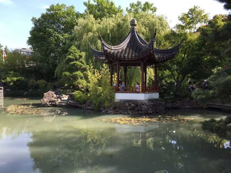 Vancouver: Private City Tour and North Shore Day Trip - Charming Visit to Horse Shoe Bay Village