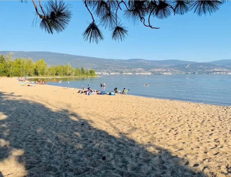 Vancouver: Private Kelowna Wine Country & Bike Tour - Exploring Downtown Kelowna and Waterfront Boardwalk