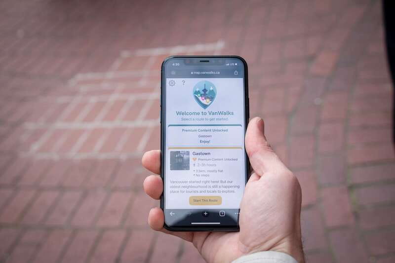 Vancouver: Self-Guided Smartphone Walking Tour of Gastown - Routes Included: Gastown, Chinatown, and Coal Harbour