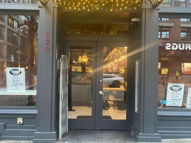 Vancouver: Underground Comedy Club Entry Ticket - Explore Vancouver’s Premier Nightlife at the Underground Comedy Club