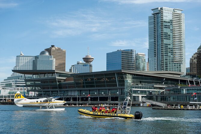 Vancouver's City and Waterfall | Waterfront Sightseeing Tour - The All-Inclusive Photo Package and Equipment