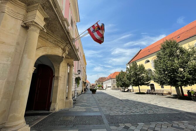 Varazdin Baroque Town & Trakoscan Castle, Small Group from Zagreb - Physical Requirements and Accessibility