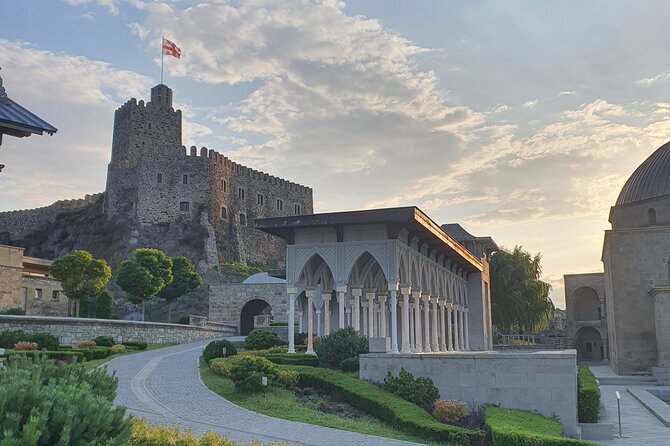 Vardzia. Lake Paravani, Khertvisi & Lomisa castle, Rabati - Key Points