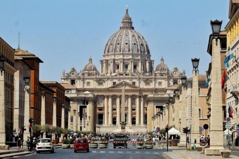 Vatican City: St. Peter's Basilica Walking Tour - Exploring the Architectural Prowess of the Basilica