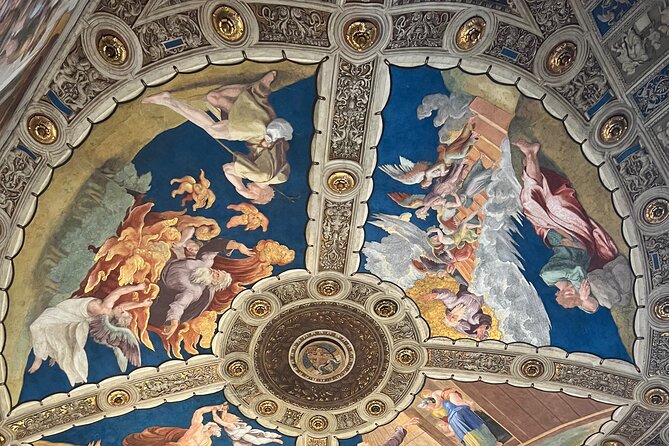 Vatican Museums and Sistine Chapel Skip The Line Entrance - The Value of the Included E-Book Guide