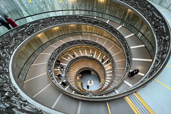 Vatican Museums and Sistine Chapel Skip-The-Line Ticket - Exploring the Vatican’s Iconic Courtyards and Sculptures