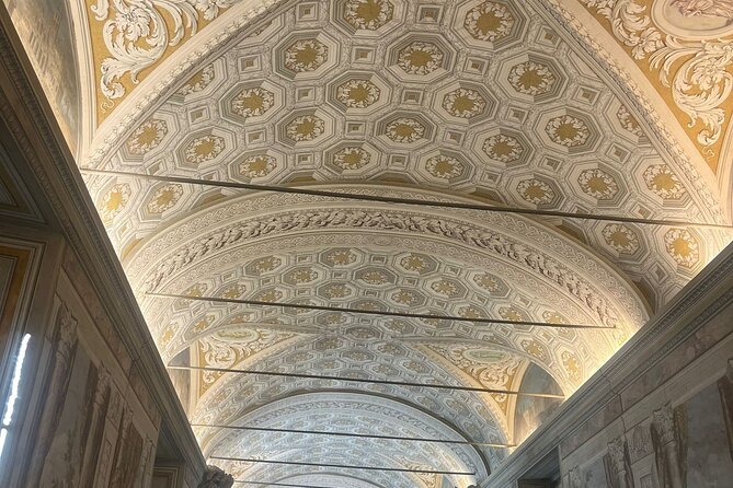 Vatican Museums Evening Tour with Sistine Chapel Access - Inside the Sistine Chapel: Michelangelo’s Masterpiece