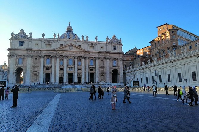 Vatican Museums Private Tour: Sistine Chapel and Necropolis Scavi - Visiting the Sistine Chapel: Michelangelo’s Masterpiece