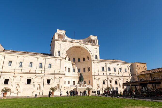 Vatican Museums, Sistine Chapel and St. Peter's Basilica Tour - Crowds, Crowd Management, and Tour Pacing