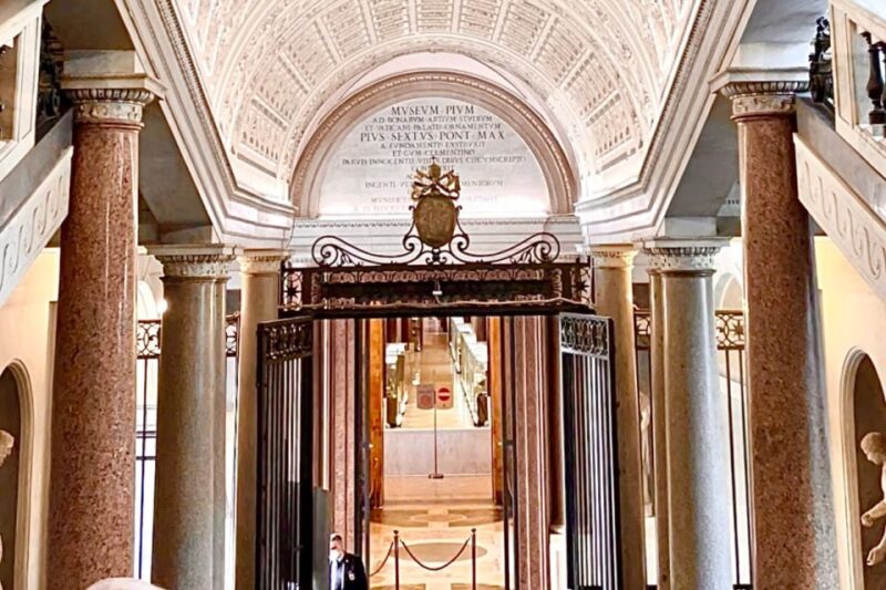 Vatican Museums & Sistine Chapel Entry Ticket - Practical Details: Meeting Point and Group Size