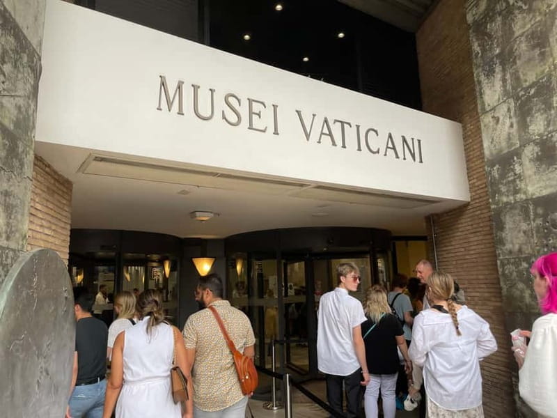 Vatican Museums, Sistine Chapel & St. Peters Square Tour - The Experience with Guides: Knowledge, Passion, and Style
