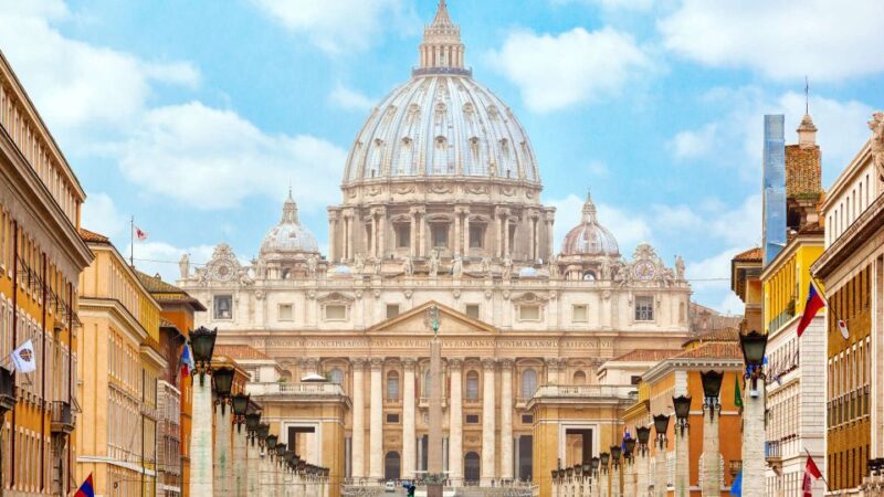 Vatican, Sistine Chapel and St. Peter's Semi Private Tour - Visiting St. Peter’s Basilica: Art and Architecture