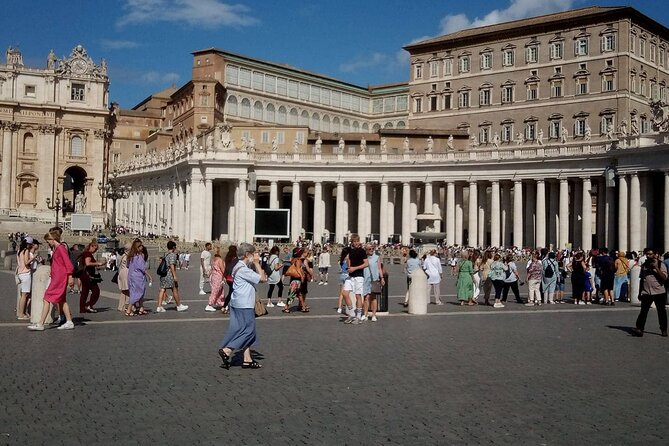 Vatican Tour Skip the Line Service Semi Private Group - From the Sistine Chapel to St. Peter’s Basilica with Privilege Access