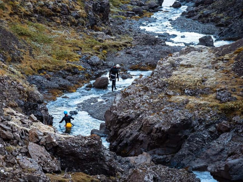 Vatnajökull: Canyoning Adventure with Ice Guardians - Preparing for the Canyoning Experience