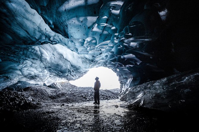 Vatnajökull Glacier Hike & Ice Cave Adventure - Small Group - Meeting and End Locations, and Group Size Benefits