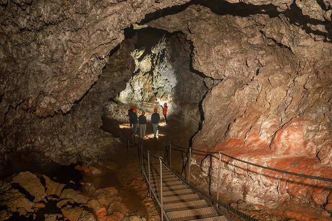 Vatnshellir Cave Tour - Physical Requirements and Accessibility