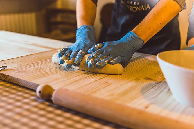 Vegan Tuscan Cooking Class - Welcome to a Vegan Taste of Tuscany in a Family-Run Setting